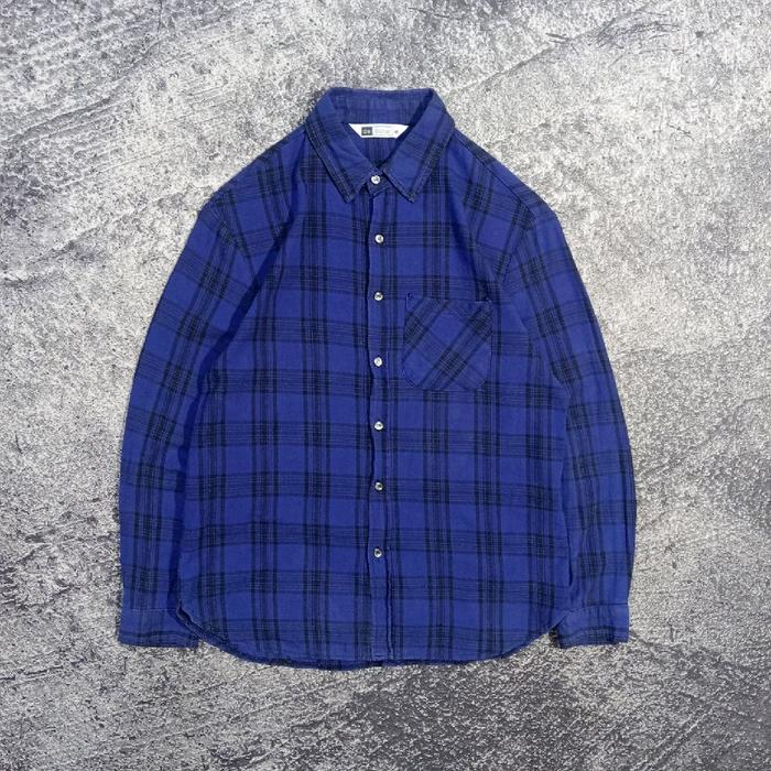 Kemeja lengan panjang DE BASE kotak kotak casual murah size m
