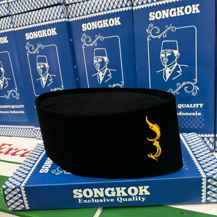 Songkok Peci Hitam Logo Kujang Emas Tinggi Normal (9 Cm) + Ada Dus Setiap Peci