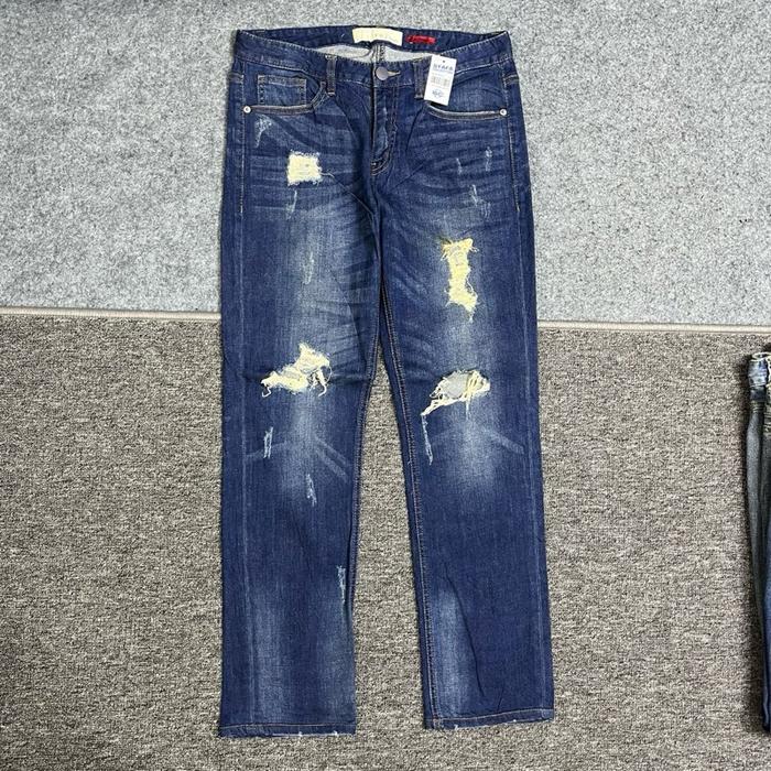 FRJ JEANS Ripped Pria Keren dengan Desain Tearing yang Stylish dan Trendy untuk Tampilan Modern Anda