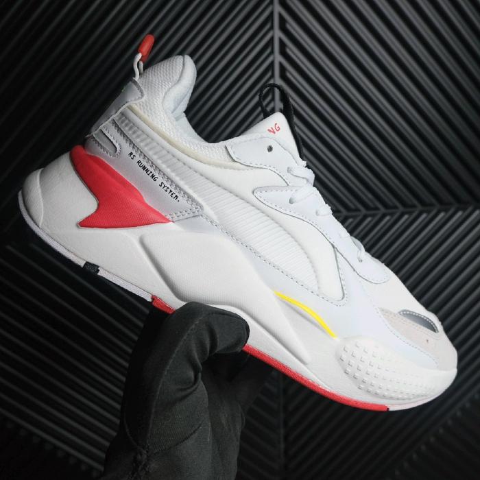 RSX Thropy Scuderia Ferrari RS-X Running System Lari White Red Rosso Corsa Putih Merah Sport Sepatu 