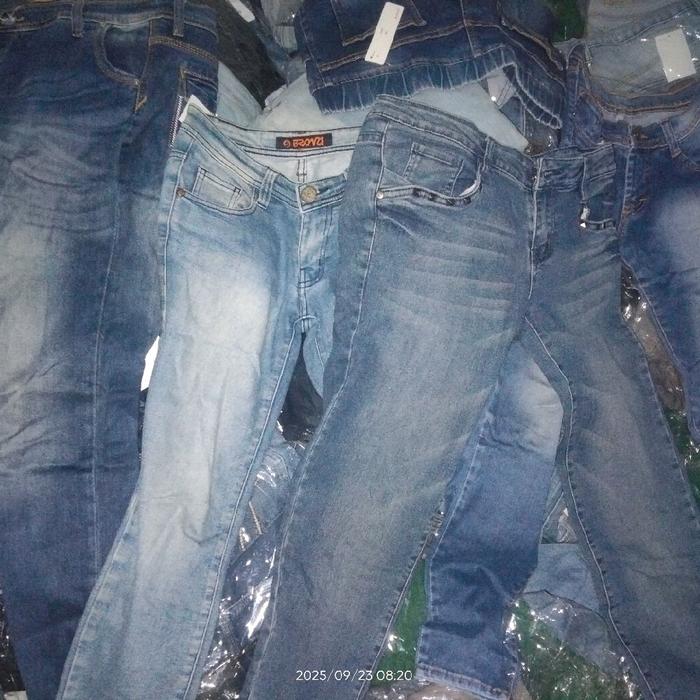 celana jeans cewek thrifting