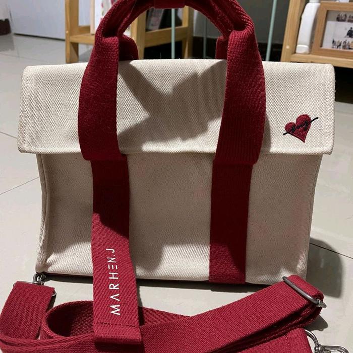 preloved Marhen J Roy Mini red heart signal