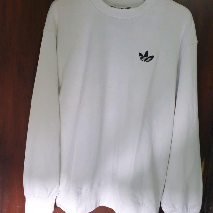 Thrift Crewneck Adidas Putih