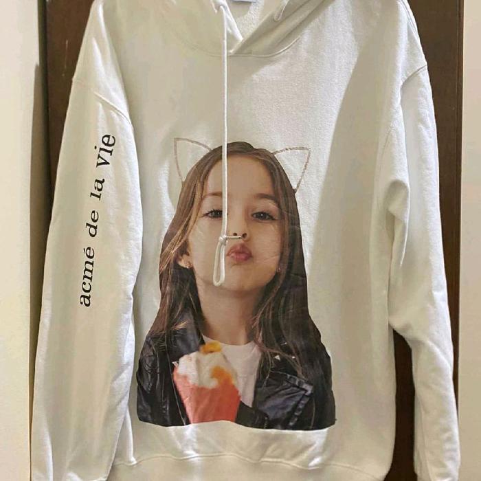 Hoodie ADLV  Original Legit. Full Tag . Lingkar Dada 120cm/ Panjang 70cm. Like New. Lokasi Yogyakart