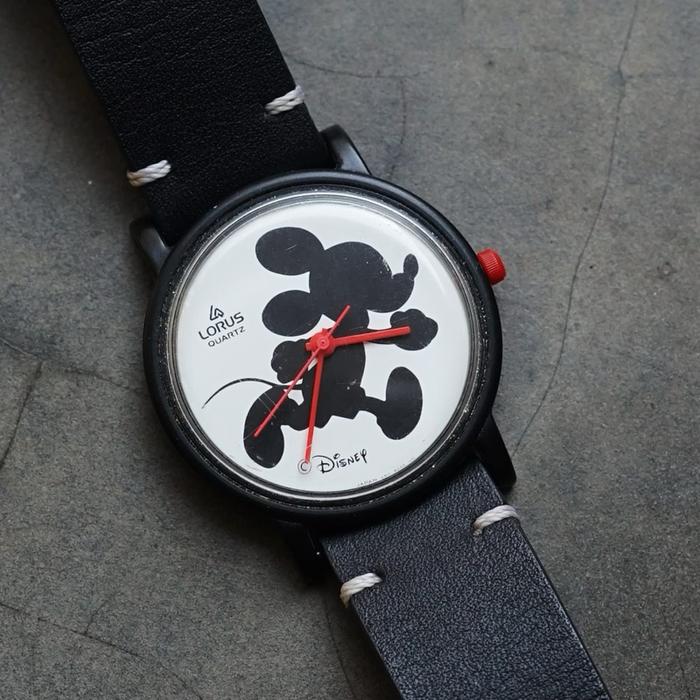 Jam tangan vintage Lorus Mickey Mouse Edition