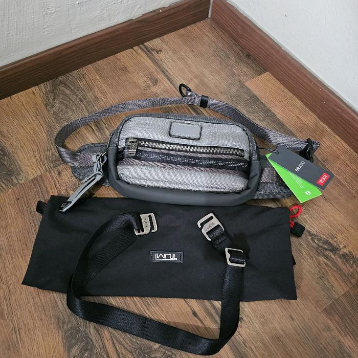 Tumi Alpha Bravo Recruit Chest Pack bag 2 in 1