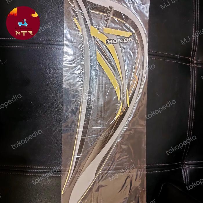 Striping Scoopy Stylish Tahun 2022 [NTS]