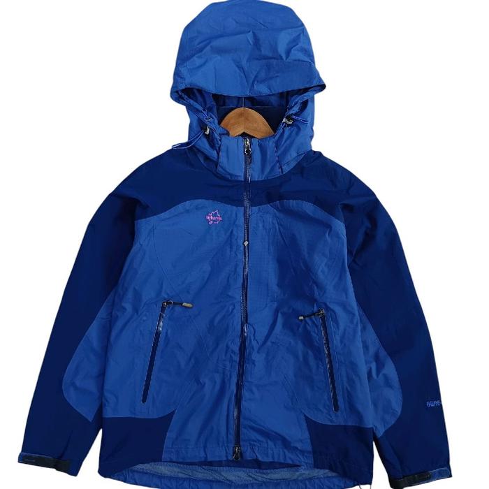 Lafuma gorpcore goretex trailrun jaket anti badai arcteryx the nort face salomon