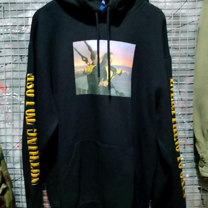 Hoodie Official TITANIC size M luar Hitam