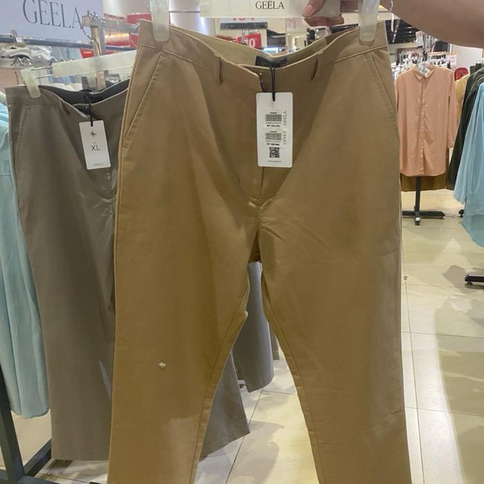 Geela Celana Chinos