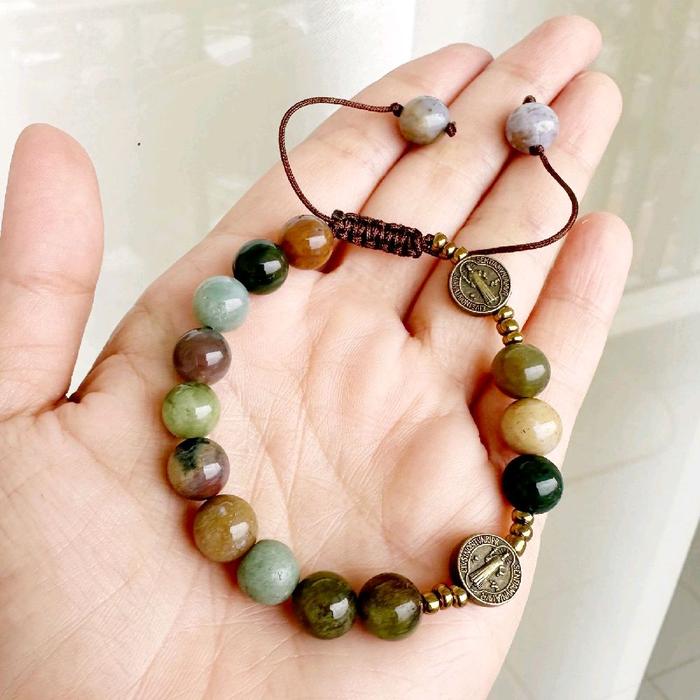 Gelang Rosario Benedict