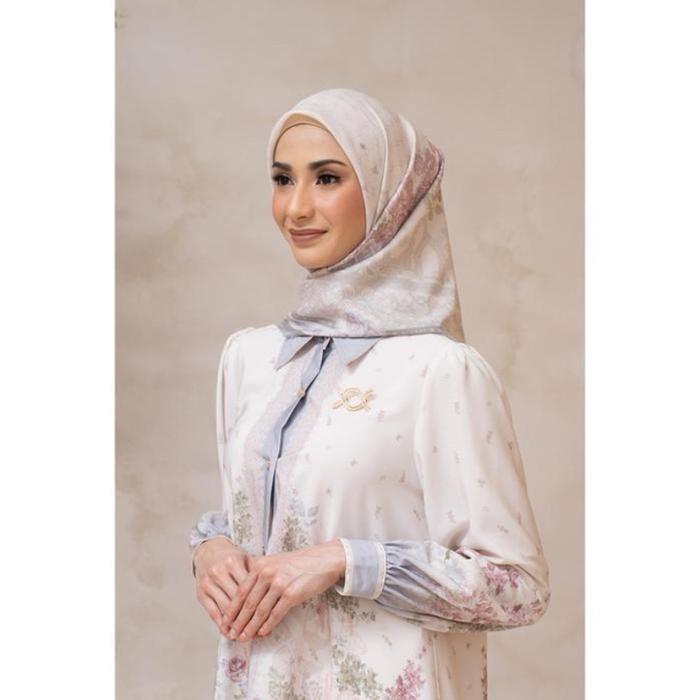 Biyya Scarf 2.0 Extended by Wearing Klamby [Hijab Motif Segi Empat]