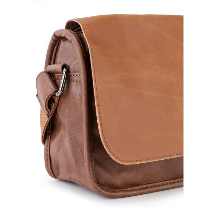 Tas Selempang Pria Urban State - Distressed Leather Flap Shoulder Bag - Camel
