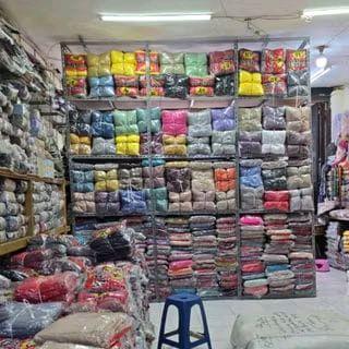 paris isi 1 Kodi (20pcs) random warna Jilbab Segi Empat