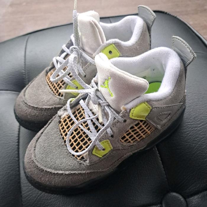sepatu nike air jordan 4 retro neon green (kids) insole 15 cm (sepatu anak)