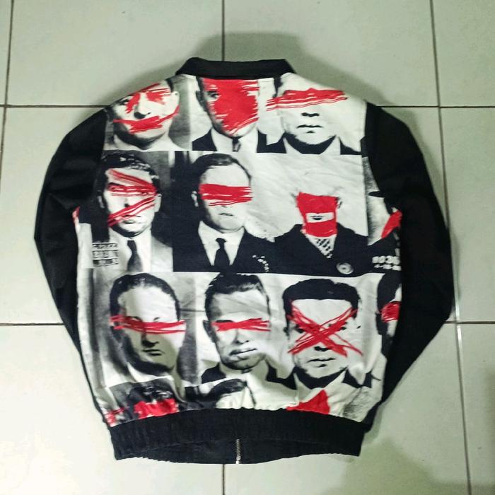 i am not a human being jacket aop full of print