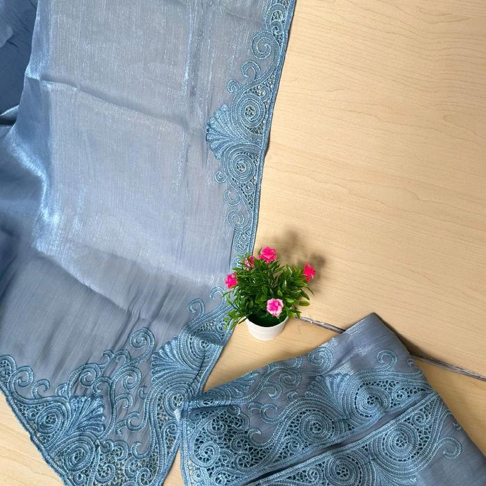 kain bordiran/kain bordir/kebaya bordir/bordiran kebaya/kebaya mewah/kebaya bordir/bordiran kebaya