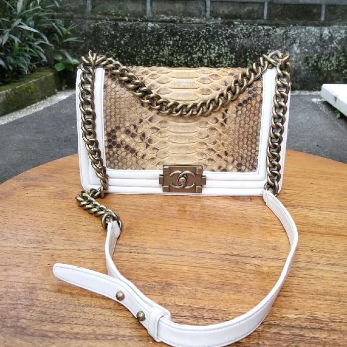 Tas wanita preloved Chane*,Snake skin mulus eksklusif vintage mewah