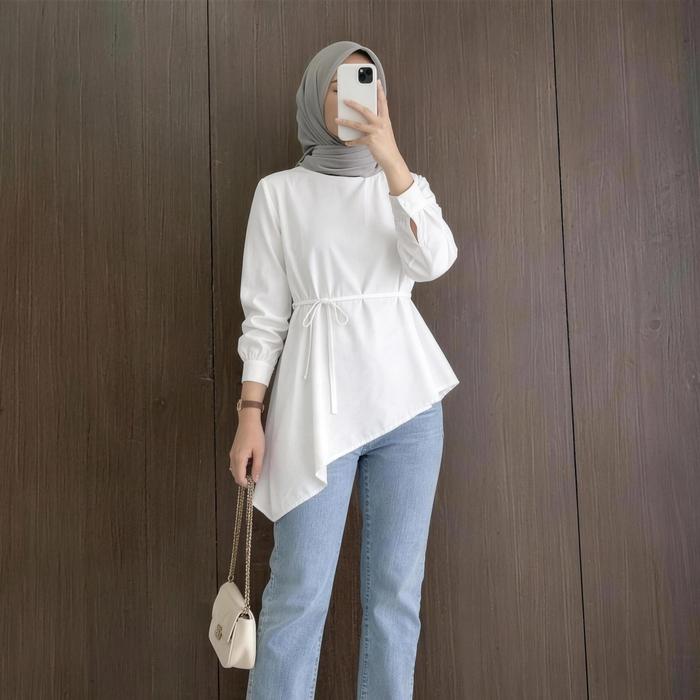 BLOUSE ASIMETRIS RAYON TWILL MINA | ATASAN WANITA TALI SERUT MINIMALIST LOOK