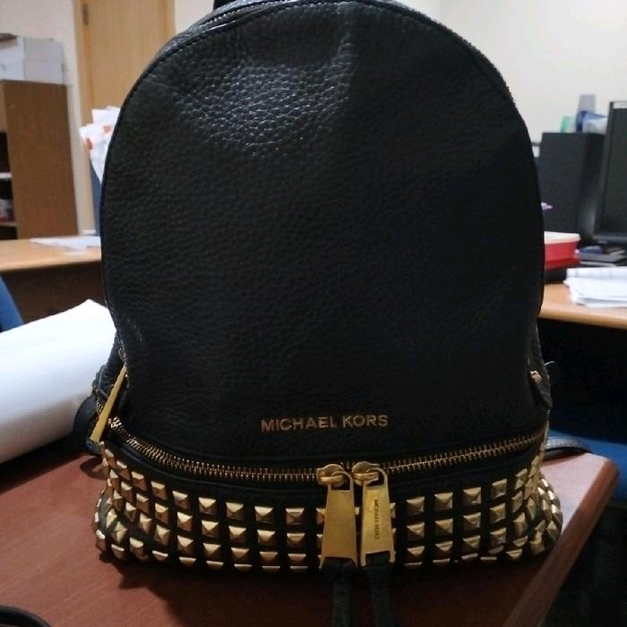 Preloved Tas Ransel Michael Kors Hitam