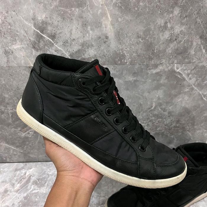 Sepatu PRADA Original Sneakers Casual Bekas Second Preloved Authentic