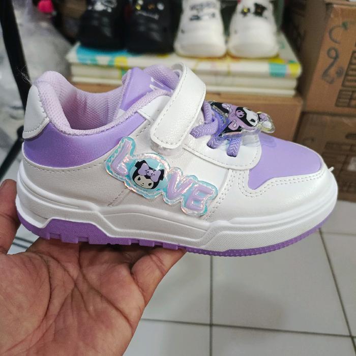 sepatu feata kuromi 26-31