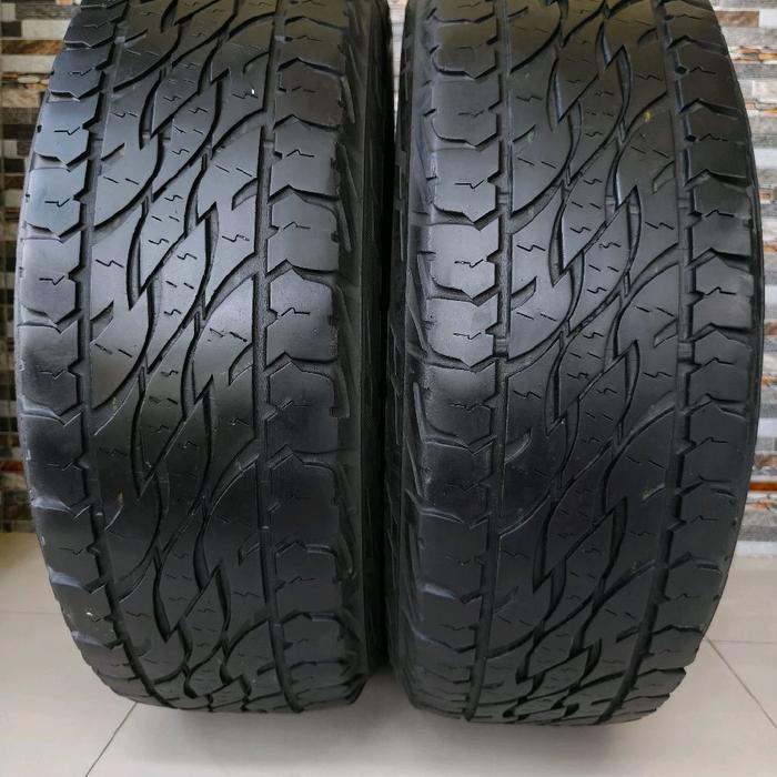 Bridgestone Dueler A/T 225/65 R17