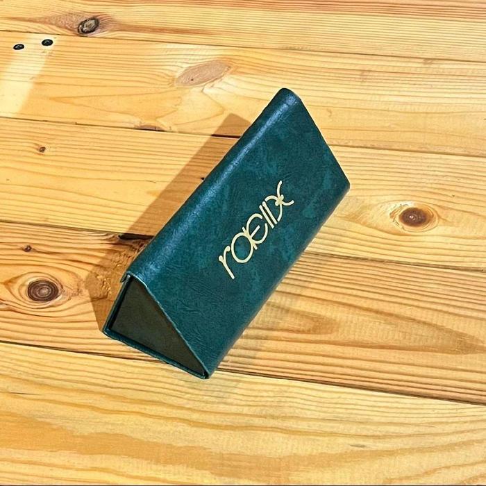 Hardcase Kacamata Cepuk Motif Kulit PU Kuat Bentuk Segitiga - Glasses cateye Magnet dengan Custom Lo