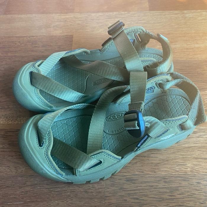Sepatu Sandal Unisex Keen