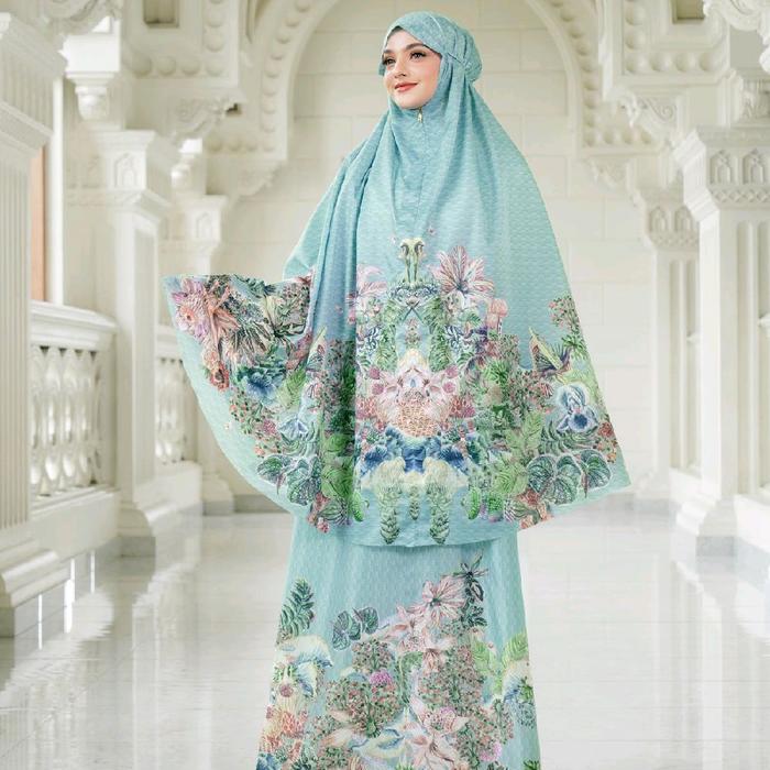 BUTTONSCARVES Forestis Capsule Prayer Robe - Aquamarine