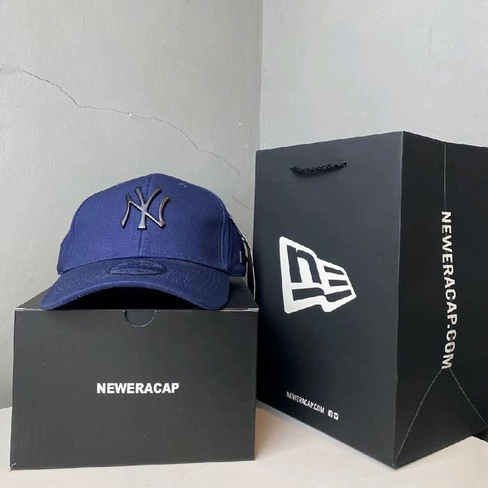 Topi Baseball MLB Cap New Era Logo NY METAL Navy Hitam Topi Baseball New Era Logo NY Plat Besi Navy 