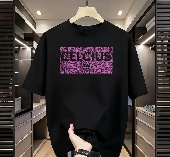 Kaos Oversize Desain CELCIUS dengan Motif Garis Abstrak, Pilihan Fashion Kasual untuk Anak Muda, Nya