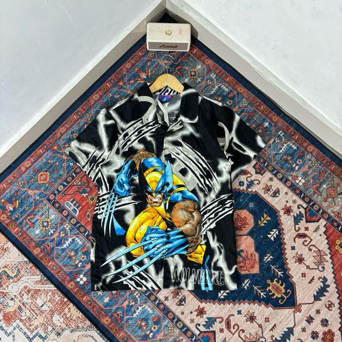 KEMEJA PENDEK 2002 X-MEN Wolverine AOP SECOND