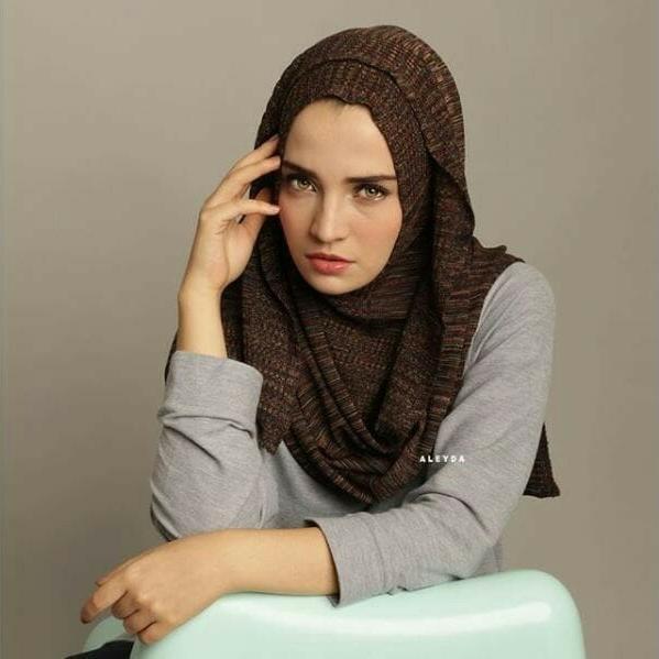 Pasmina Instan Polos Warna Bahan Premium Rajut Hijab Murah Aleyda