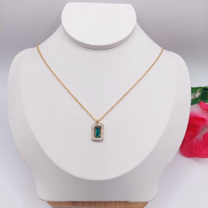 Kalung Liontin Fashion Wanita Batu Manik Titanium Gepeng