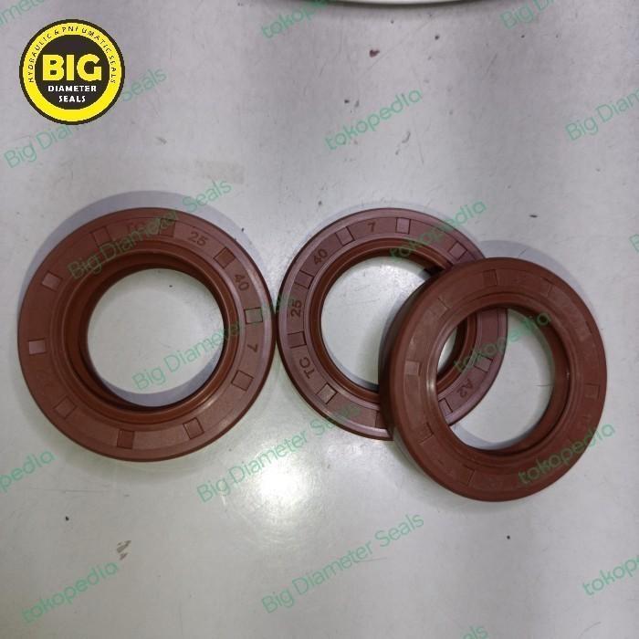 Oil seal TC 60 X 90 X 10 / TC 60X90X10 / TC 60 90 10 SOG VITON/FKM T1