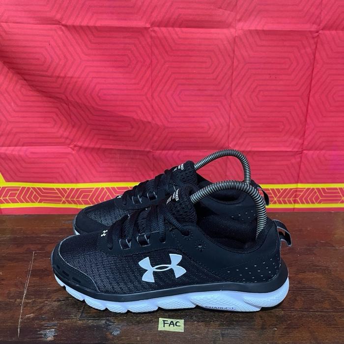 Sepatu second ori under armour charged assert 8 size 36,5