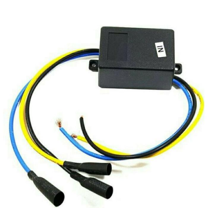 ADAPTOR AC TO DC 12 VOLT LIGHTER SOCKET CONVERTER 220 VOLT KE 12 VOLT