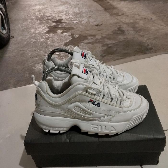 sepatu second branded Fila disruptor size 39 original authentic