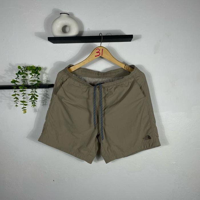 Celana pendek tnf second original