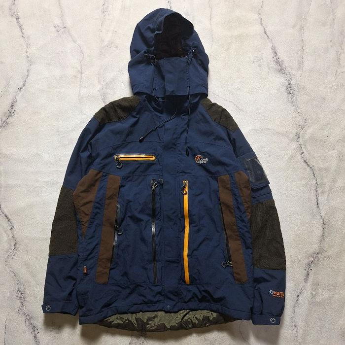 LOW ALPINE OUTDOOR JAKET WATERPROOF