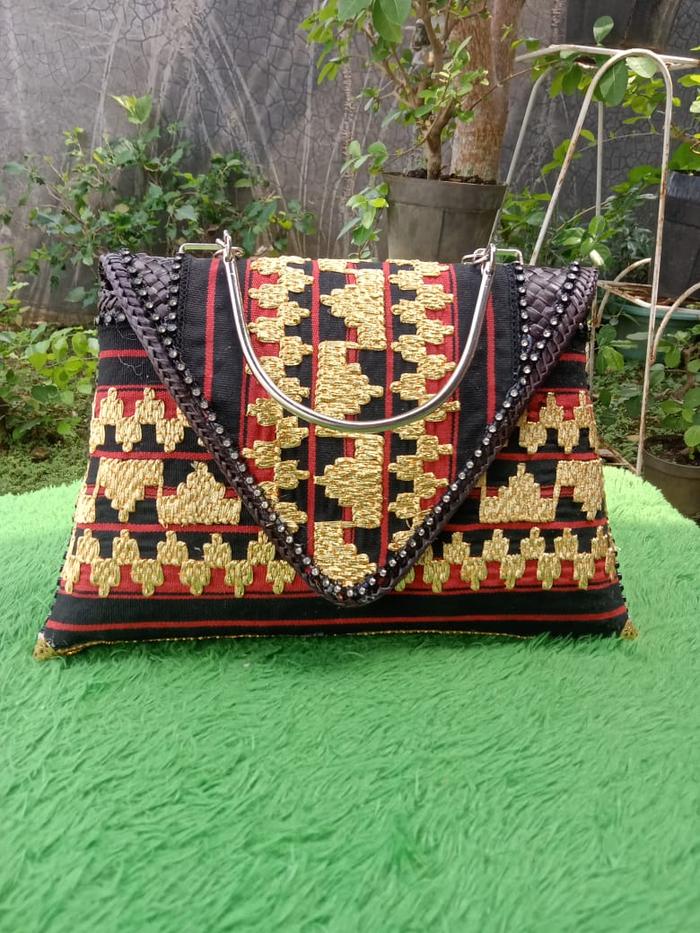 tas pesta jinjing tapis lampung / clutch tapis handmade