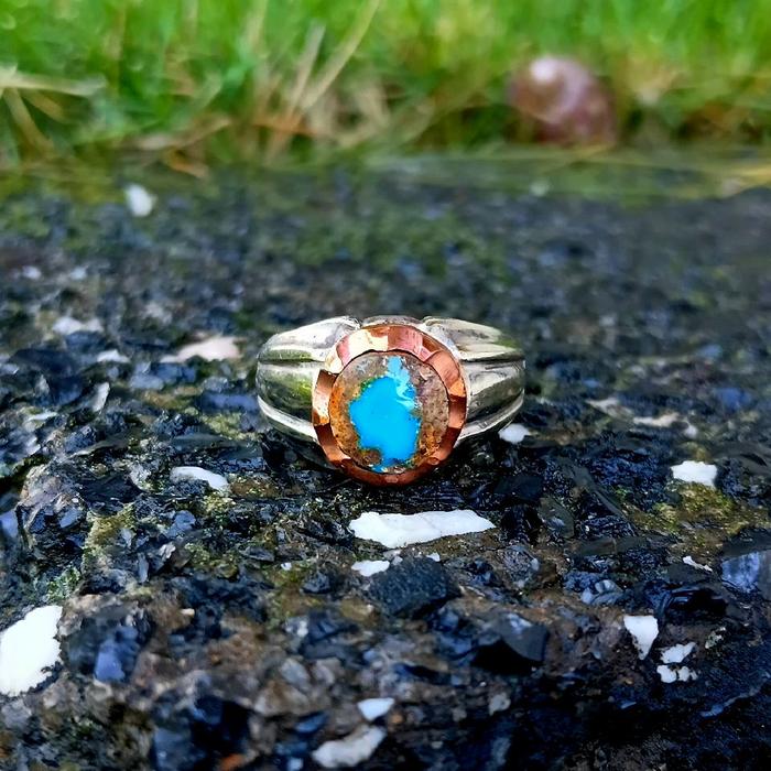 cincin pirus persia minion biru