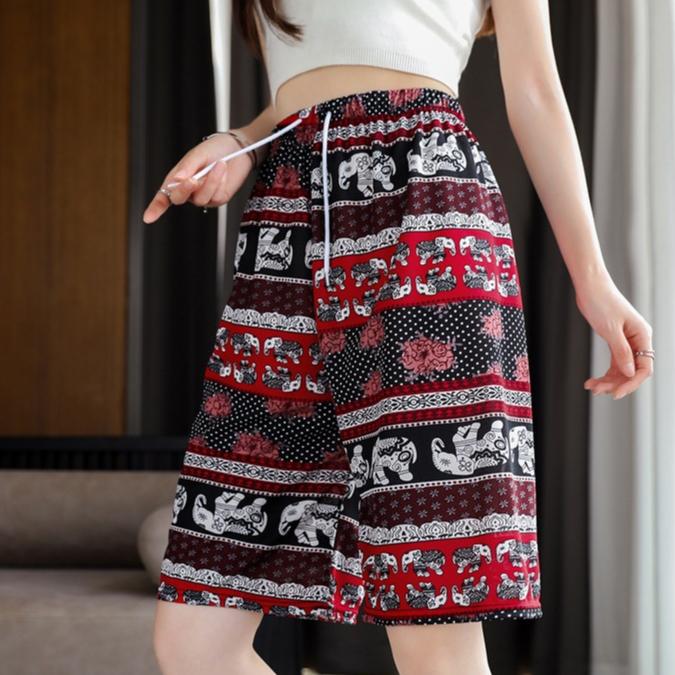 PEACHIE | CP1483 Celana Pendek Rayon Batik Hot Short Pants Motif Batik Salur Fashion Wanita Santai K