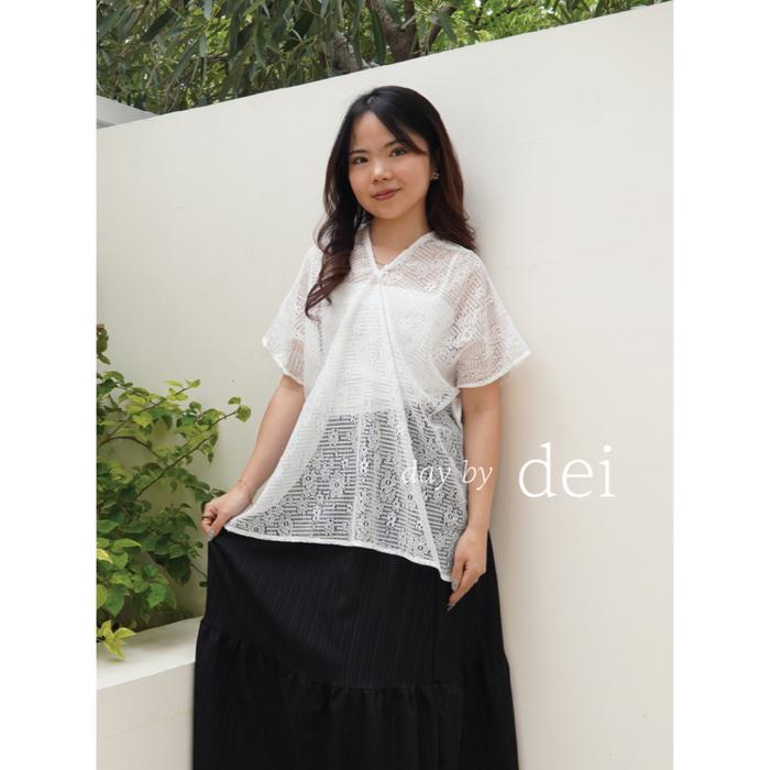Ready- Daybydei - Sera Top | Atasan Brokat Lace, Wedding / Atasan Pesta