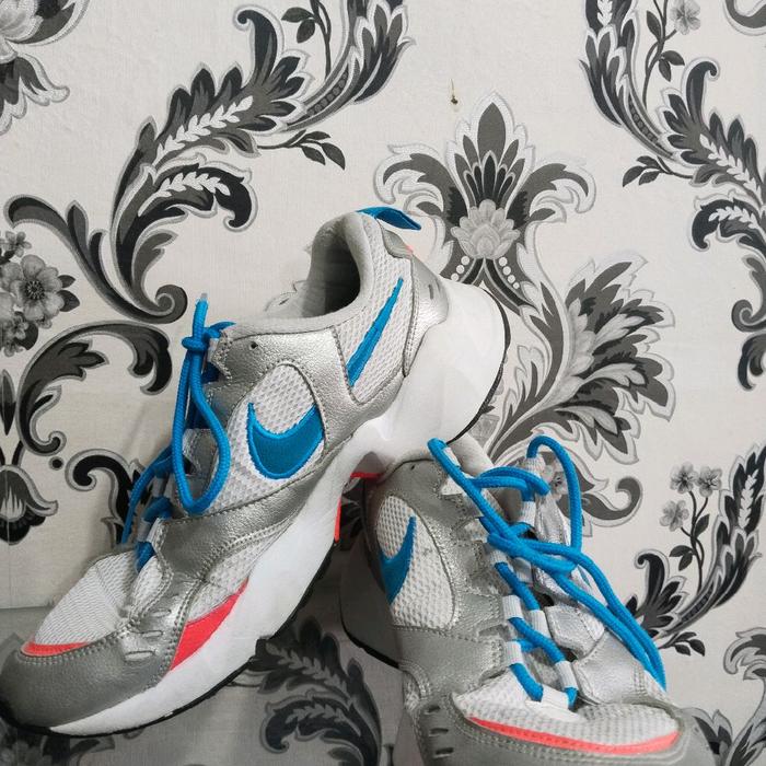 Nike Second Shoes Branded Sneakers Pria Sport