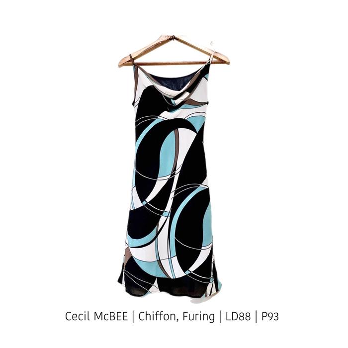 Cecil McBEE Blue Retro Pattern Dress
