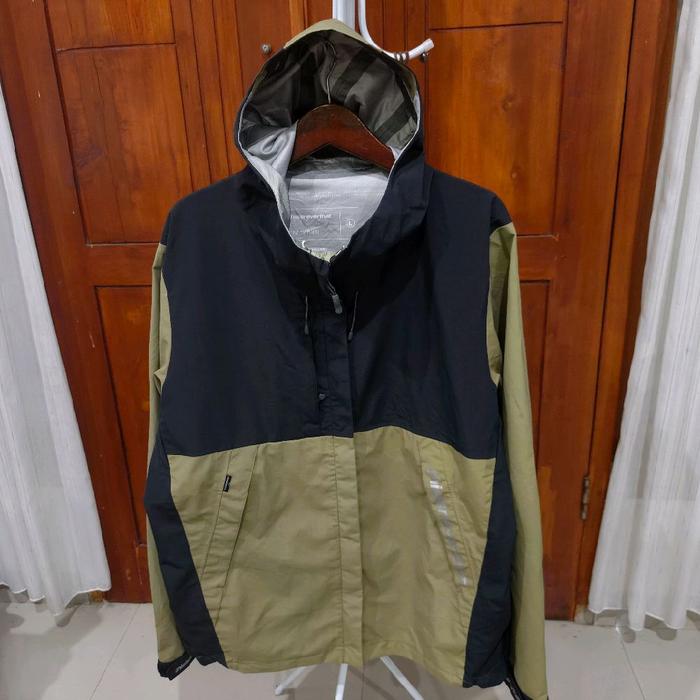 jaket outdoor gorpcore thisisneverthat