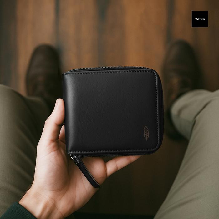 Warning Clothing Aiuto Dompet Lipat Risleting Pria Hitam | Zipper Wallet Black Premium Faux Leather