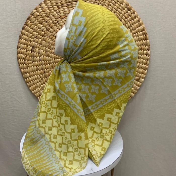 Hijab Segi Empat Voal Motif Batik Warna Kuning Lemon Kerudung Jilbab Terbaru